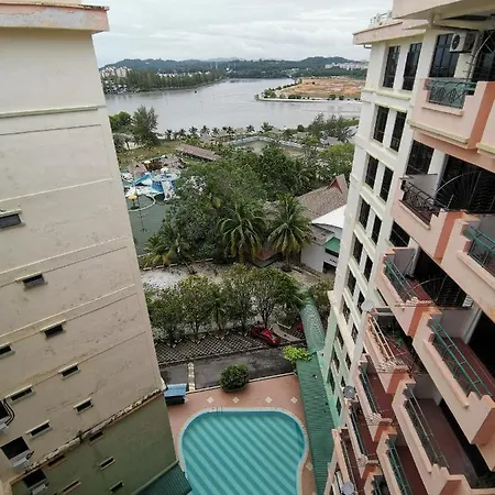 My Getaway Home @Marina Cove Lumut Exterior photo